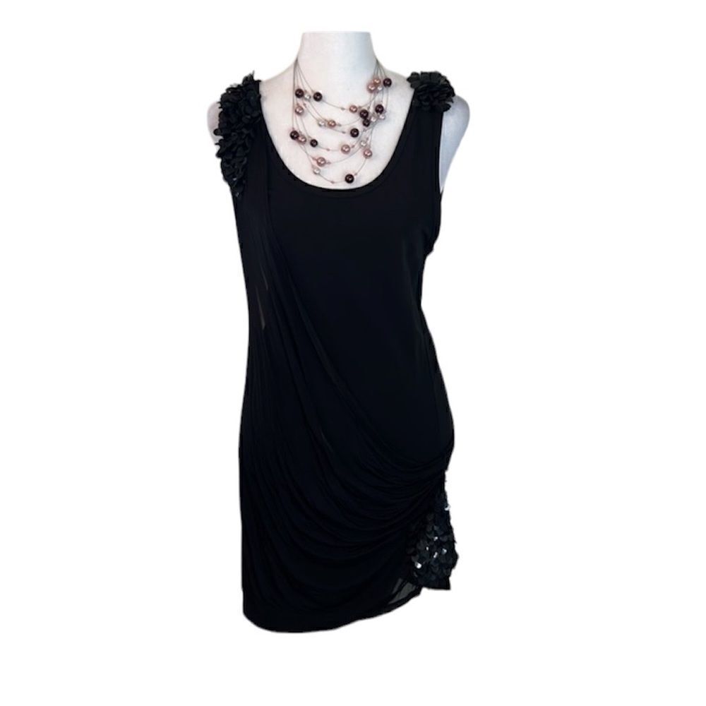 Alice+Olivia szS blk mini dress w/overlay & coin beads on shoulders & one side